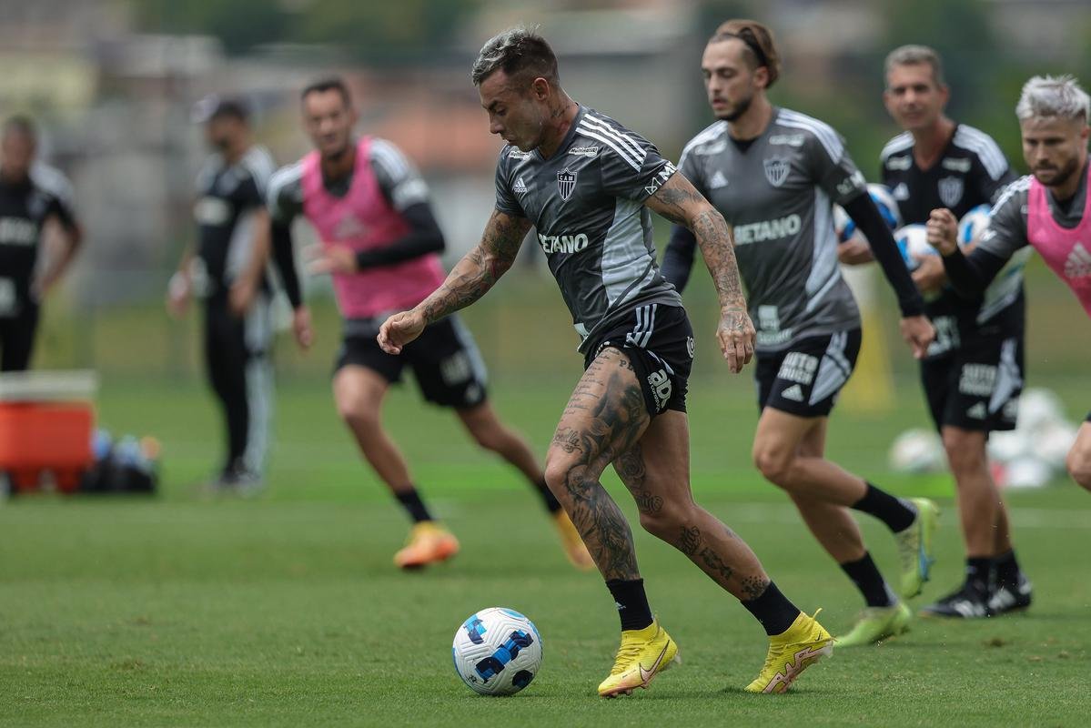 Atltico teve um dia de folga aps o empate com o Cruzeiro no clssico. Elenco de Coudet retomou atividades na Cidade do Galo na tarde desta quarta-feira (15/2).