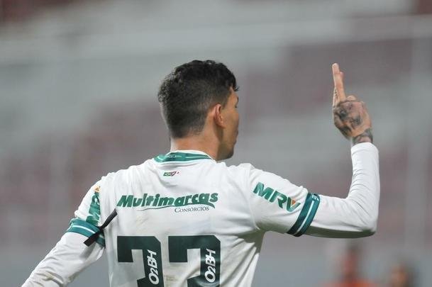 Fotos de Amrica x Brasil de Pelotas, no Independncia, pela 24 rodada da Srie B