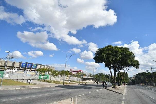 Torcedores no jogo deste sbado, no Mineiro