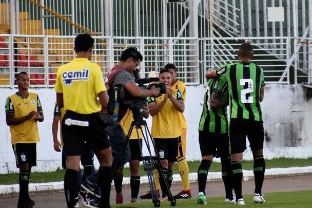 Imagens da partida entre Boa Esporte x Amrica, pela 8 rodada do Estadual
