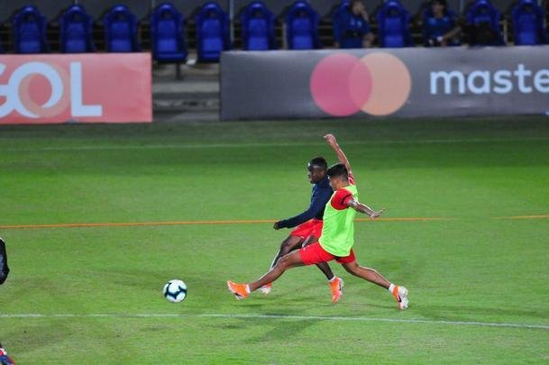 Jogadores do Equador participaram de segundo trabalho no Sesc Venda Nova, na Regio Norte de Belo Horizonte