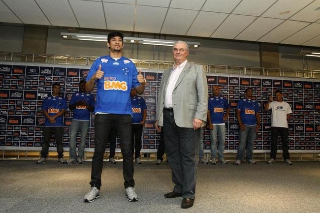 Depois de se destacar pelo Cricima, o meia-atacante Lucca chegou ao Cruzeiro em 2013