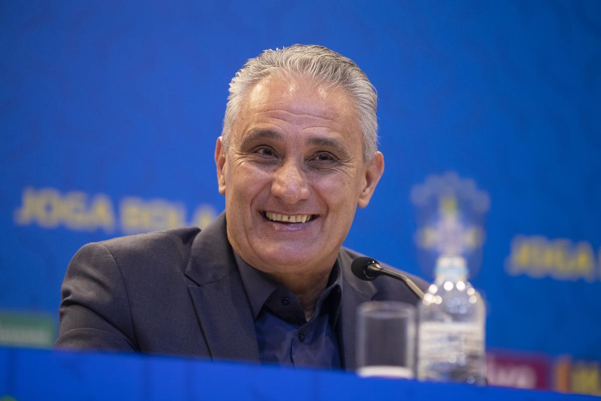 Tcnico Tite convocou a equipe nacional para jogos nos Estados Unidos, em setembro.