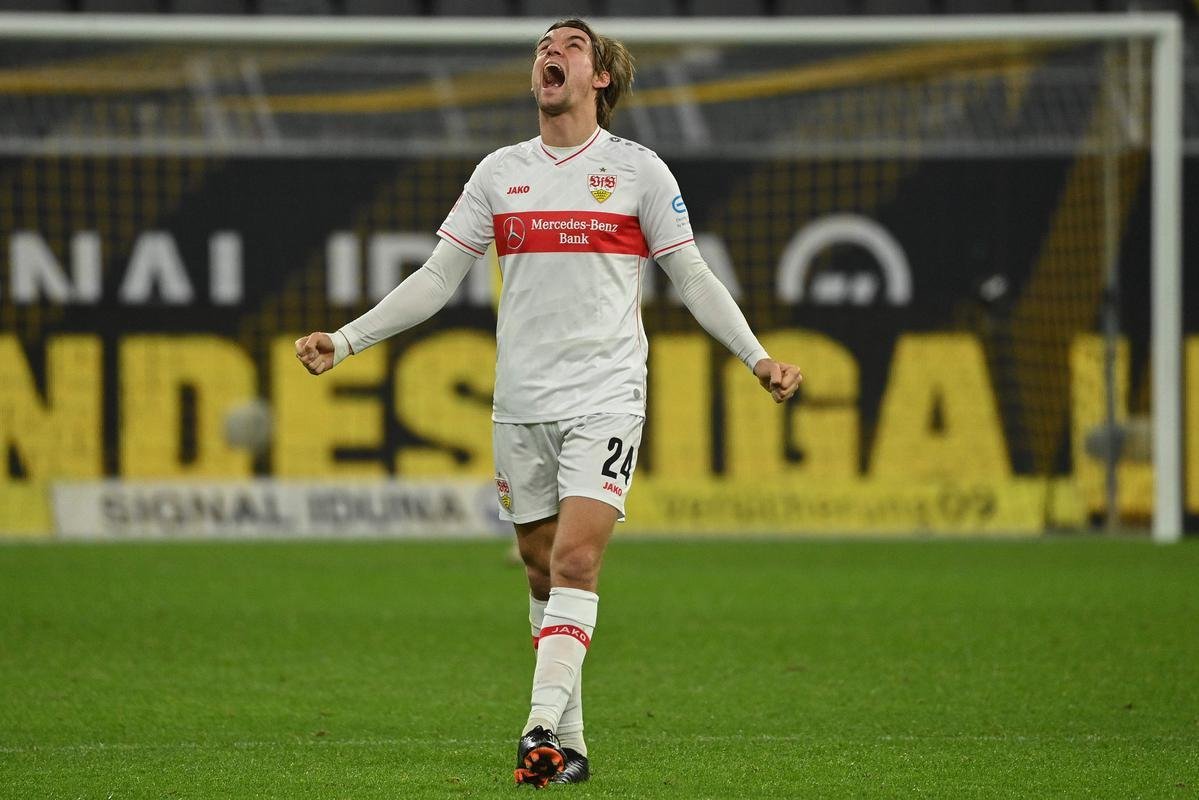 17: lateral-esquerdo Borna Sosa (Stuttgart)  - ndice: 81,5
