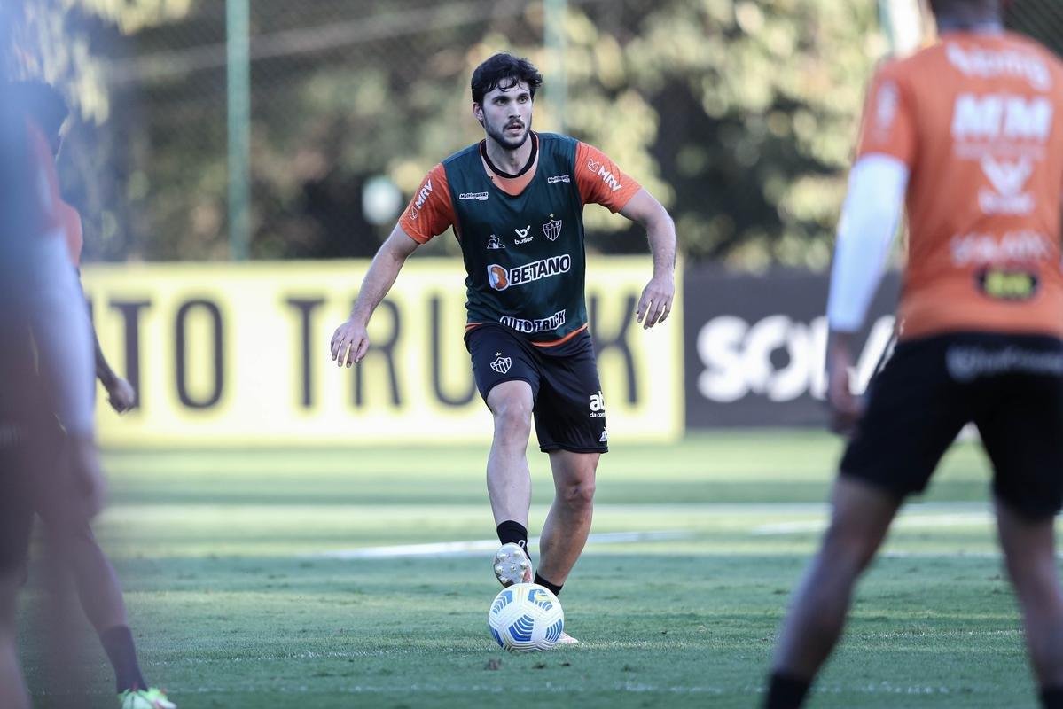 Fotos do primeiro treino de Diego Costa pelo Atltico