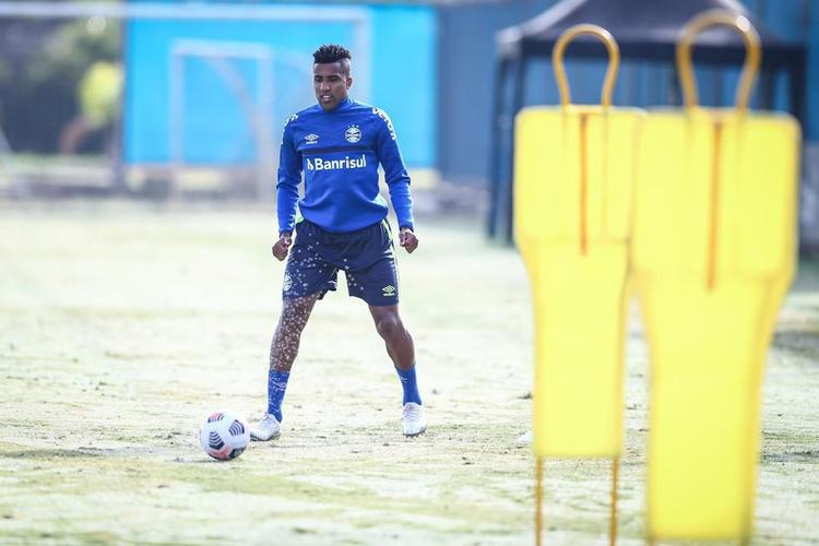 Cortez - lateral-esquerdo do Grêmio