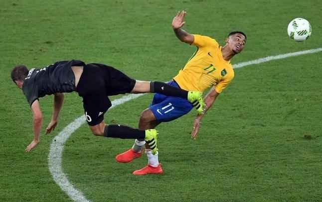 Confronto entre brasileiros e alemães pela final olímpica foi disputado no Estádio Maracanã