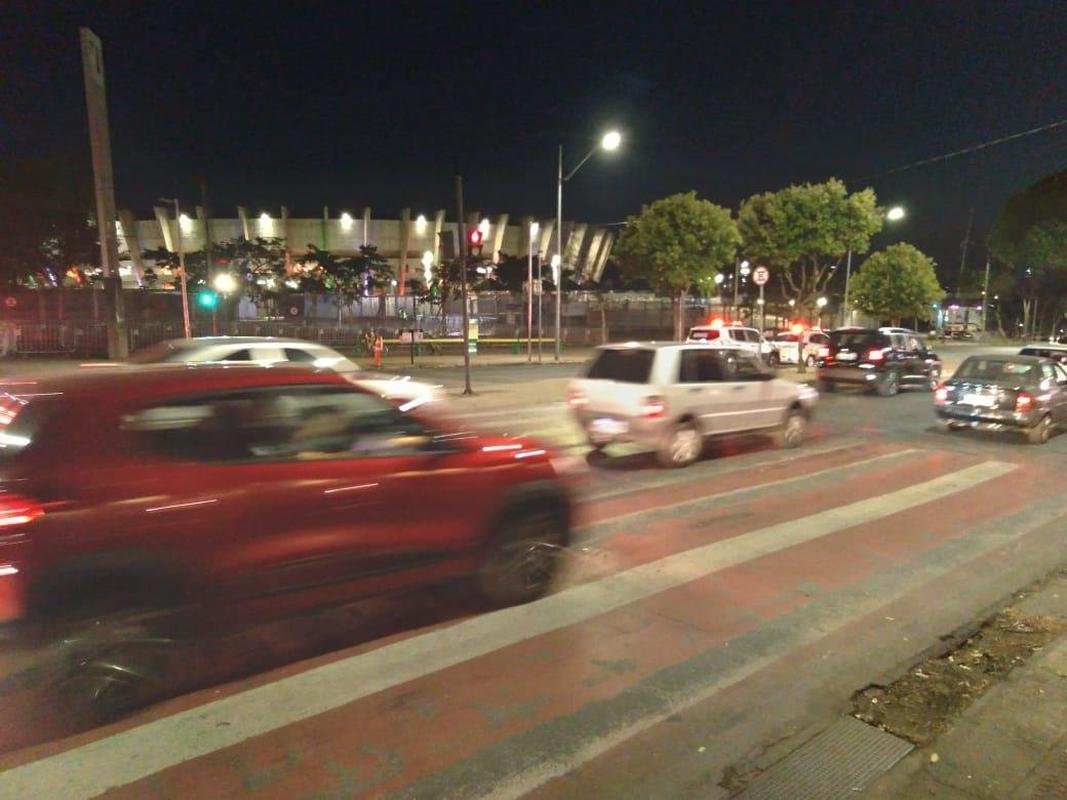 Trnsito ainda segue tranquilo no entorno do Mineiro