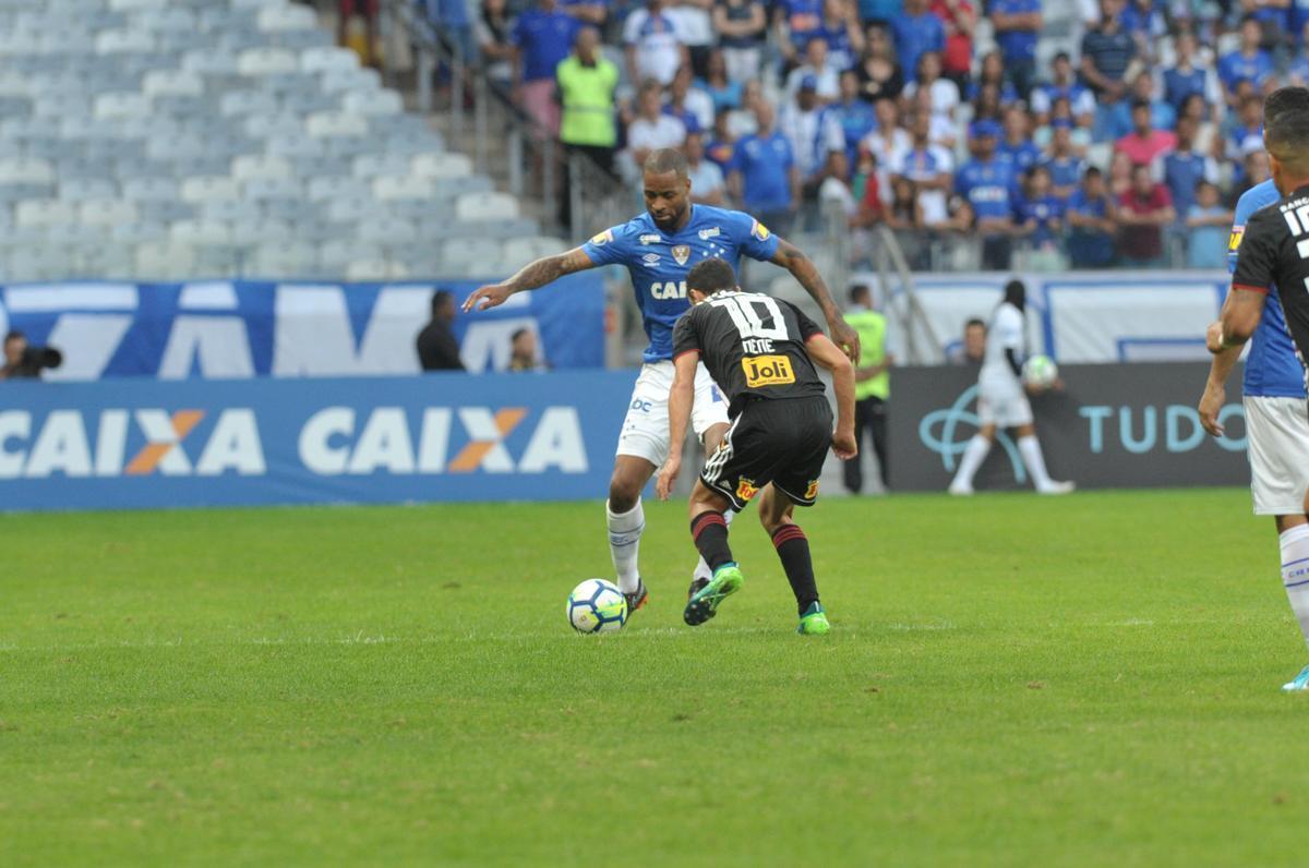 Fotos do jogo entre Cruzeiro e So Paulo