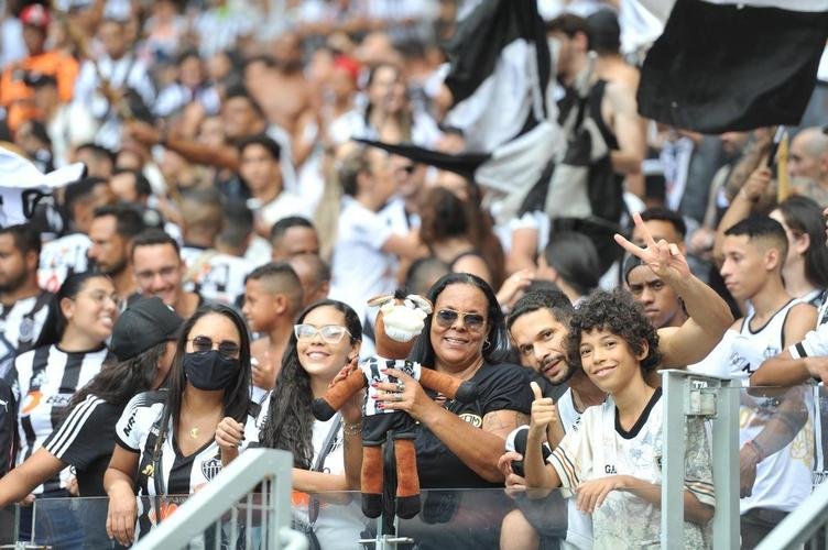 Torcida do Atltico lota o Mineiro contra o Amrica; veja fotos