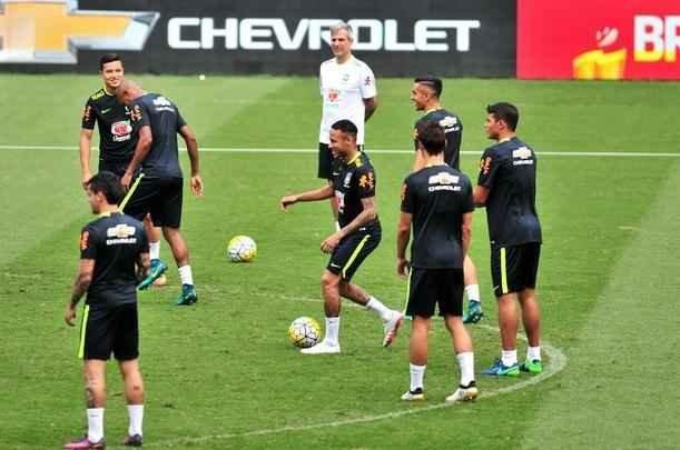 Nesta quarta-feira (09/11), Seleo Brasileira fez mais um treino no Mineiro e encerrou preparao para enfrentar a Argentina pelas Eliminatrias da Copa do Mundo