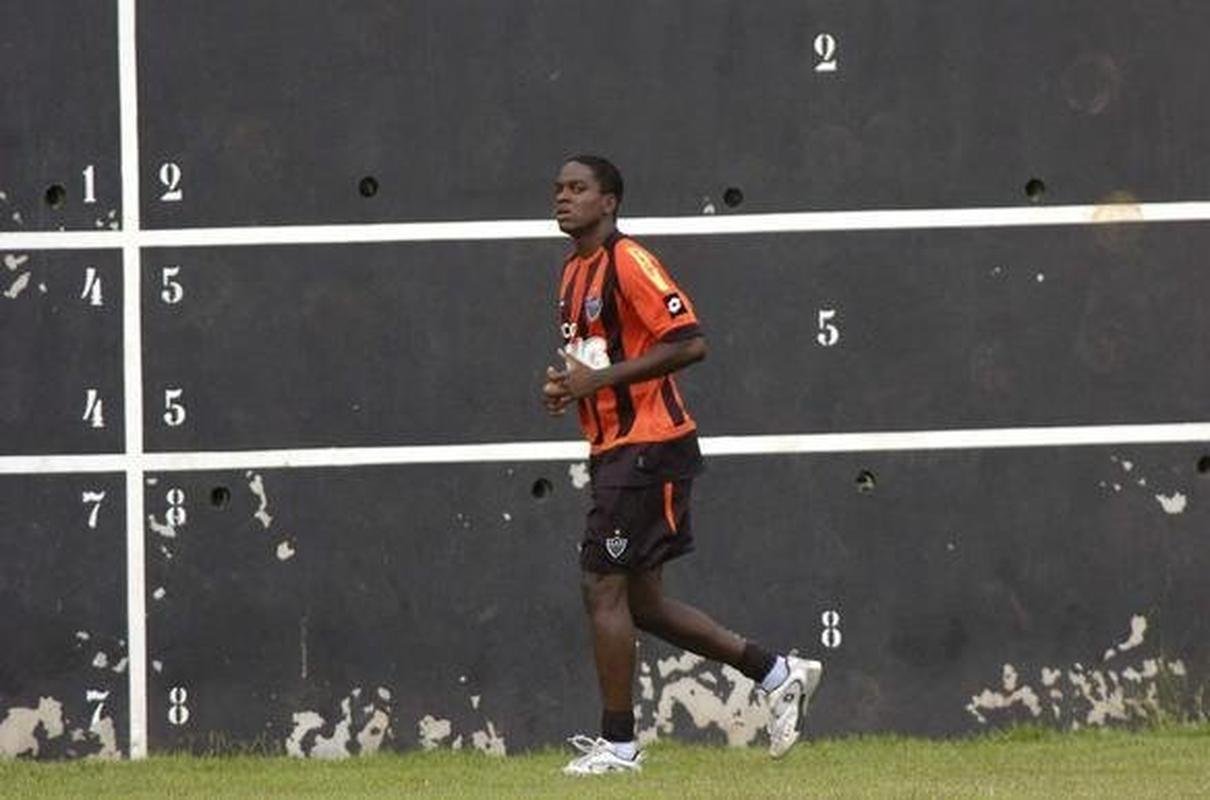 2010 - Marcelo Niccio