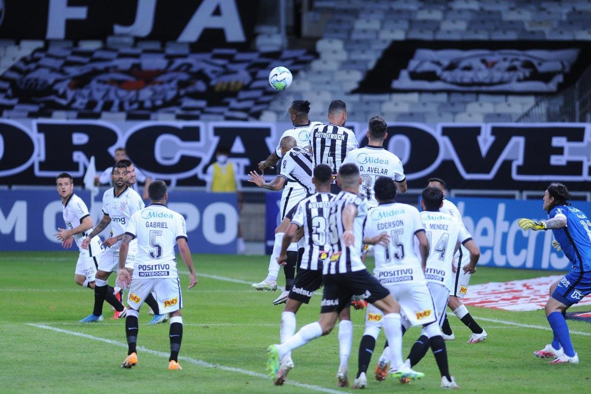 Galo virou na etapa final com gols de Hyoran (2) e Nathan: 3 a 2