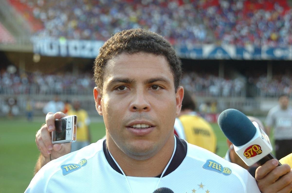 19/07/2009 - Ronaldo no jogo contra o Cruzeiro, no qual marcou um gol
