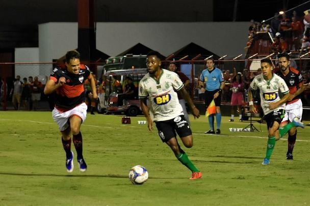 América arrancou empate dramático diante do Atlético-GO em Goiânia