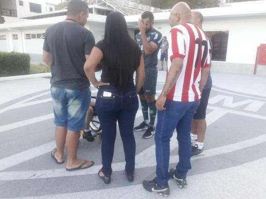 Sophia recebeu carinho de muitos jogadores na Cidade do Galo
