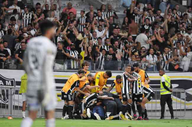 Atlético-MG acumula R$ 30 milhões em premiações e busca nova bolada  milionária na Libertadores, atlético-mg