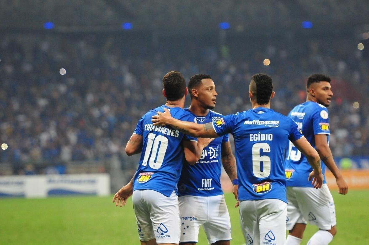 Fotos de Cruzeiro x So Paulo, no Mineiro, pela 26 rodada do Campeonato Brasileiro