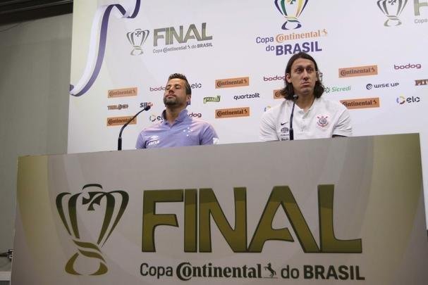 Fábio e Cássio concederam entrevista coletiva no Mineirão