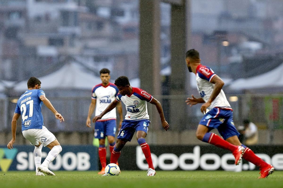 Confira imagens da partida, disputada na Arena Fonte Nova