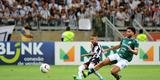 Fotos do gol de Ademir, o terceiro do Atl�tico sobre a Caldense, no Mineir�o, na partida de volta da semifinal do Mineiro