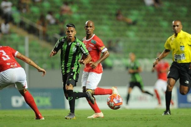 Fotos de Amrica x Tupynambs, no Independncia, pela nona rodada do Campeonato Mineiro