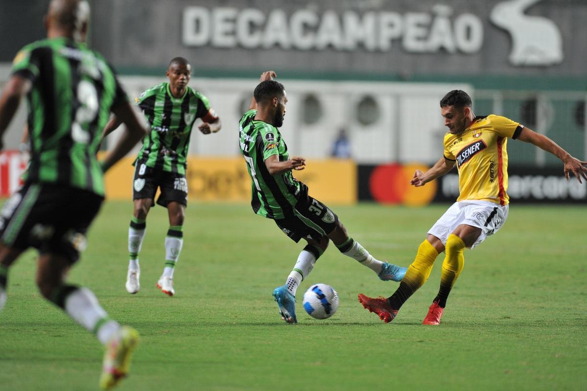 Fotos da partida de ida da terceira fase da Copa Libertadores, entre Amrica e Barcelona de Guayaquil, no Independncia, em Belo Horizonte
