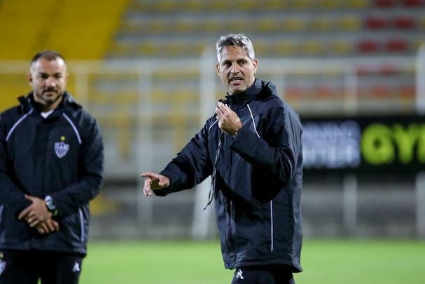Atlético treinou na noite desta segunda-feira, véspera de jogo contra La Equidad-COL