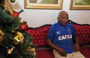 Imagens do ex-jogador do Cruzeiro Z Carlos