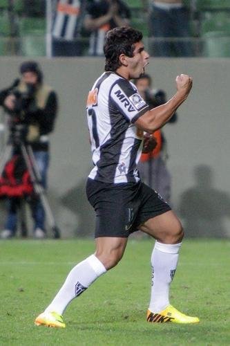 Copa Libertadores de 2013: Atltico 2 (3) x (2) 0 Newell's Old Boys - Depois de perder por 2 a 0 na Argentina, o Atltico abriu o placar cedo no Independncia com Bernard. O segundo gol, no entanto, demorou muito a sair - teve at apago um pouco antes. S veio com Guilherme, que saiu do banco para levar o confronto para os pnaltis. Na disputa, ele tambm balanou as redes e ajudou o Galo a chegar  deciso.