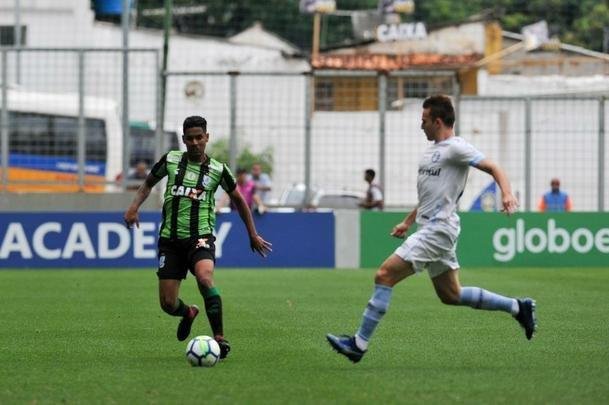 Fotos de América x Grêmio, neste sábado (20/10), no Independência, pela 30ª rodada do Campeonato Brasileiro