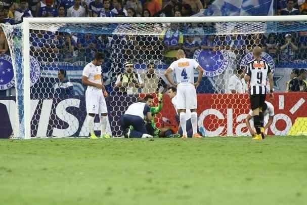 Imagens da deciso entre Cruzeiro e Atltico no Mineiro