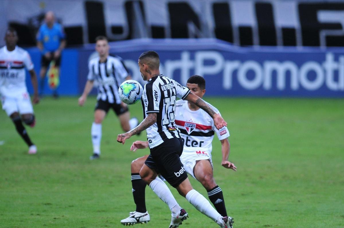Fotos do duelo entre Atltico e So Paulo, no Mineiro, em Belo Horizonte, pela stima rodada do Campeonato Brasileiro