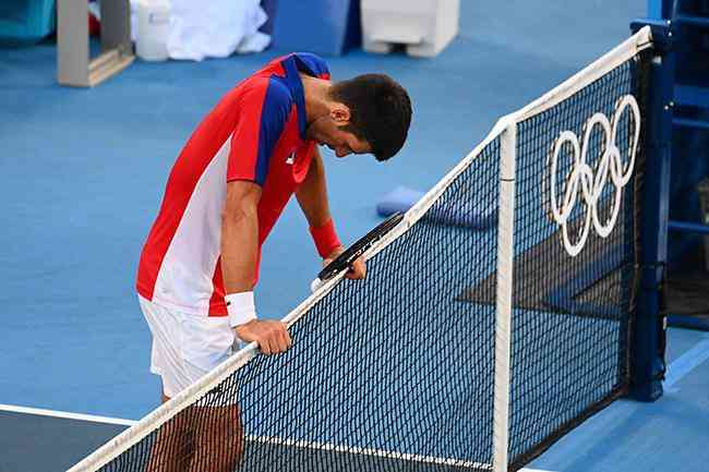 Novak Djokovic anunciou a sua desistência do torneio de duplas mistas