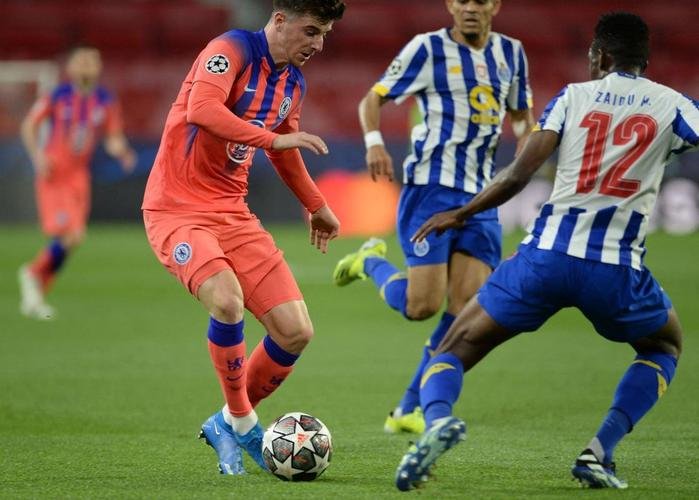 Fotos do jogo entre Porto e Chelsea, disputado no Estádio Ramón Sánchez Pizjuán, em Sevilla, na Espanha, pela ida das quartas de final da Liga dos Campeões da Europa