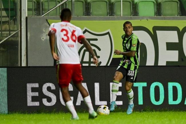 Amrica recebeu o Bragantino no Independncia pela 17 rodada do Brasileiro