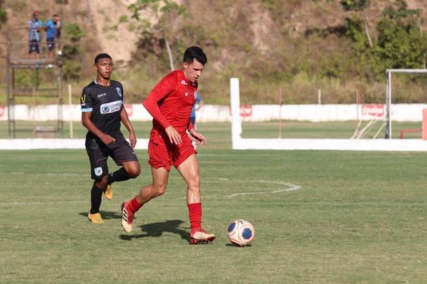 Timbu enfrentou a equipe paraibana e venceu por 2 a 0 com gols de Guillermo Paiva e Jefferson Nem