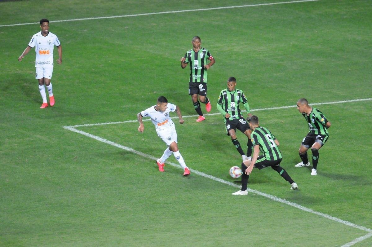 Fotos do clssico entre Amrica e Atltico, no Independncia, em duelo de volta da semifinal do Campeonato Mineiro