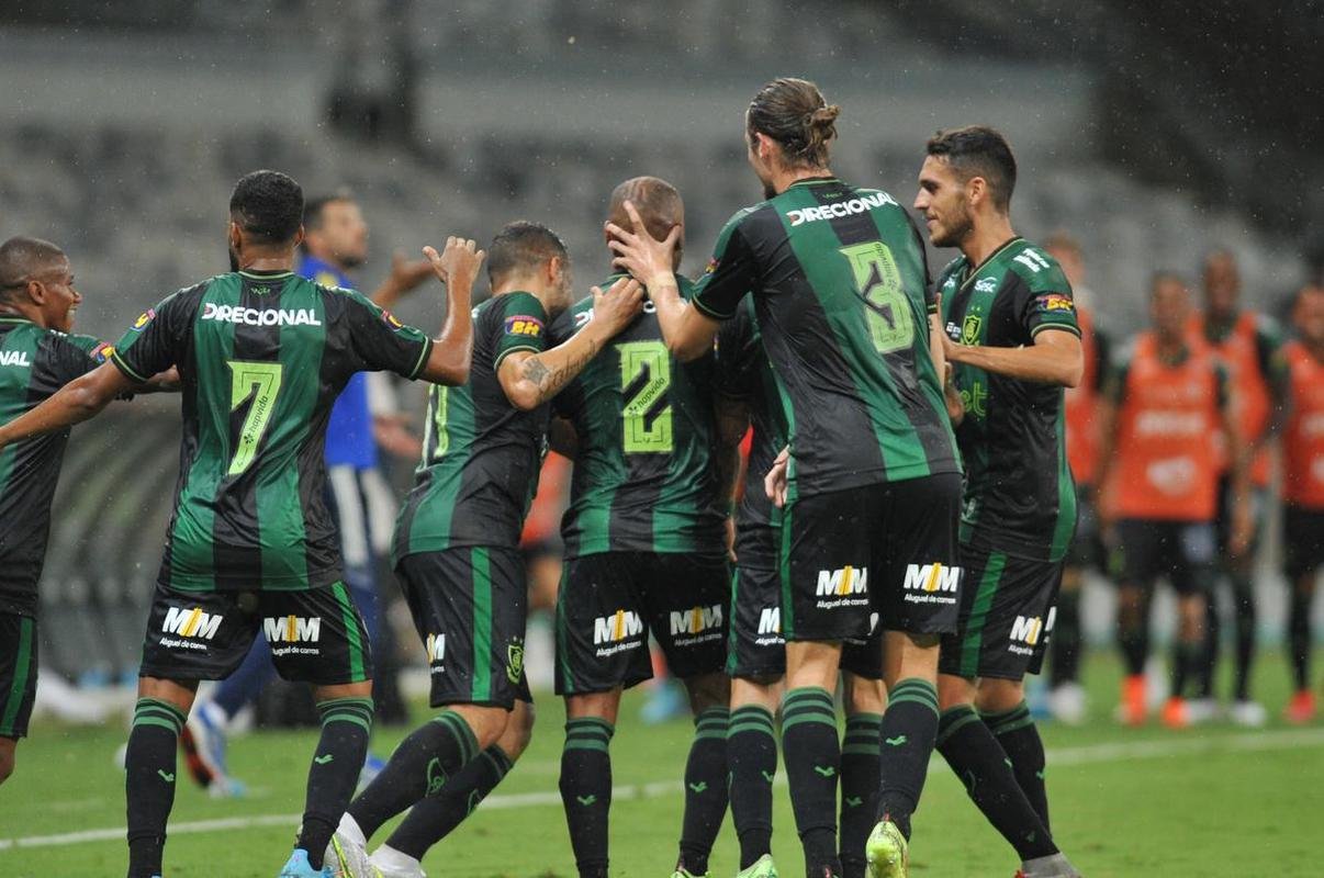 Fotos do cl�ssico entre Cruzeiro e Am�rica, no Mineir�o, em BH, pela 3� rodada do Campeonato Mineiro