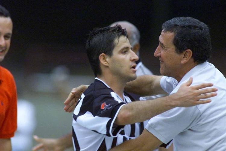 Carlos Alberto Parreira - Comandante do Atlético na Copa João Havelange, em 2000; o torneio correspondia ao Brasileiro daquele ano.