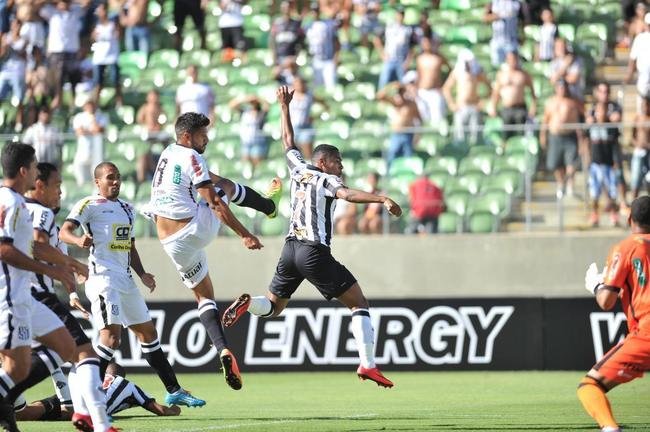 Atltico comeou arrasador e abriu 3 a 0 com gols de Elias (2) e Rger Guedes