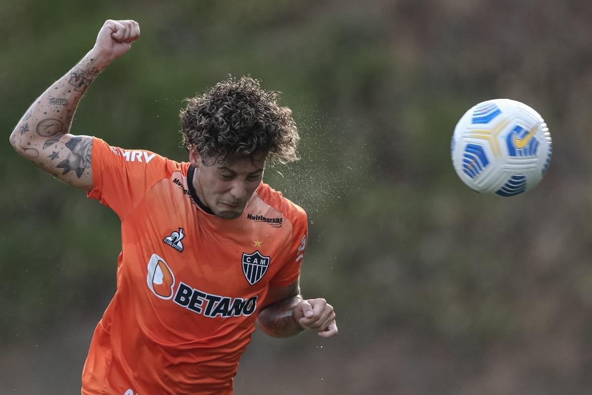 Aps a eliminao na Libertadores diante do Palmeiras, jogadores do Atltico se reapresentaram na Cidade do Galo e realizaram treinamento visando o duelo contra o Internacional, pelo Campeonato Brasileiro