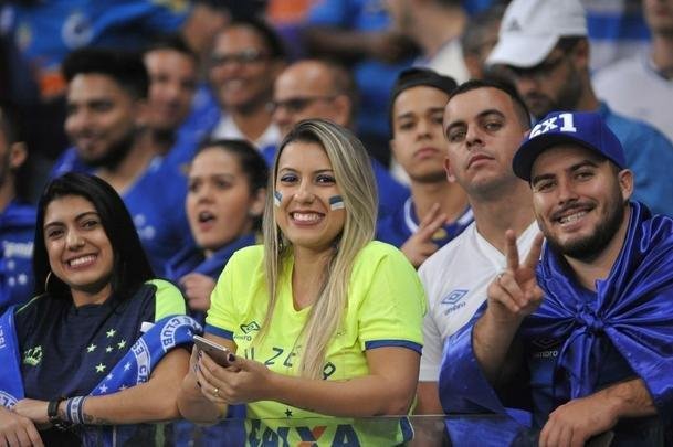 Torcida cruzeirense encheu o Mineiro em deciso com Flamengo na Copa Libertadores
