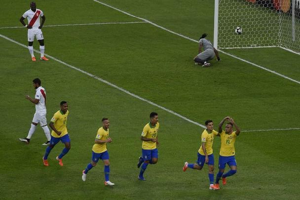 Fotos da decisão da Copa América entre Brasil e Peru, no Maracanã