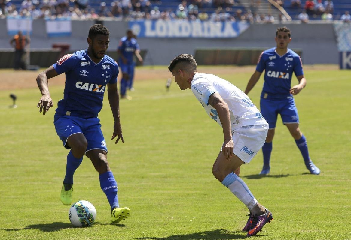 Cruzeiro chegou a abrir 2 a 0 sobre o Londrina, com gols de Lucas Silva e Sassá, mas cedeu o empate no segundo tempo e perdeu nos pênaltis por 3 a 1. Time foi eliminado na semifinal da Primeira Liga.