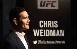 O ex-campeo peso mdio, Chris Weidman, em dia de entrevistas no UFC 