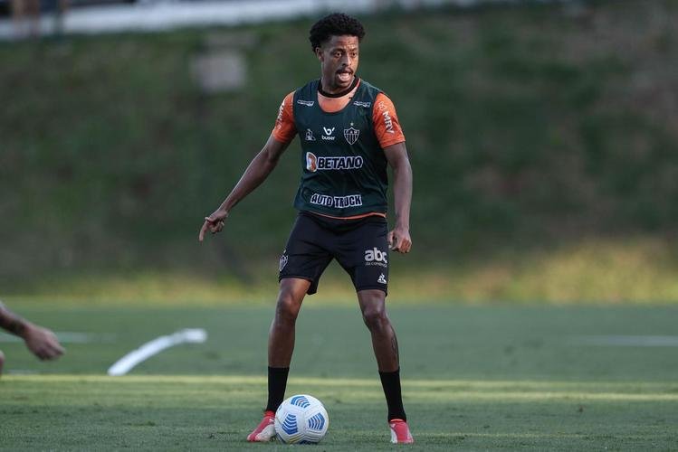 Fotos do primeiro treino de Diego Costa pelo Atlético