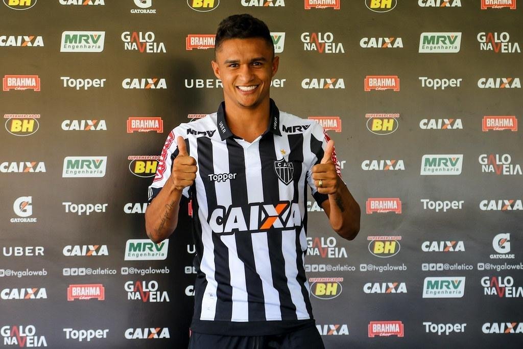 Erik - Foi emprestado pelo Palmeiras ao Atltico em 2018. Depois de comear a temporada como reserva, assumiu a titularidade mas no manteve a condio por muito tempo. Sem espao, deixou o clube em agosto de 2018 rumo ao Botafogo. Pelo Galo, foram 25 jogos, com dois gols e trs assistncias.