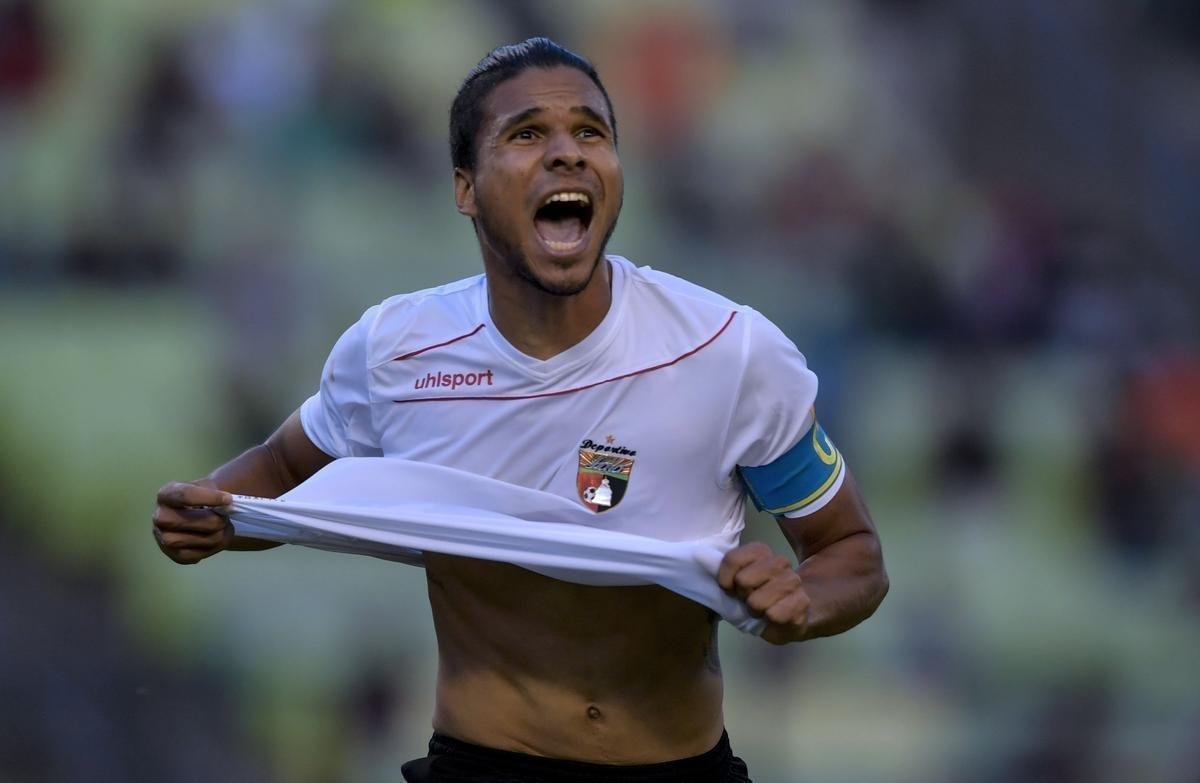 Deportivo La Guaira: Est garantido na primeira fase da Libertadores por ter tido a quarta melhor campanha na classificao geral do Campeonato Venezuelano.
