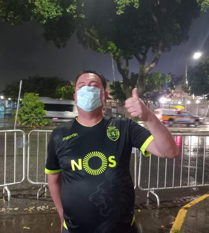Torcedores no entorno do Mineiro, em BH, antes do jogo entre Brasil e Paraguai pelas Eliminatrias da Copa do Mundo do Catar
